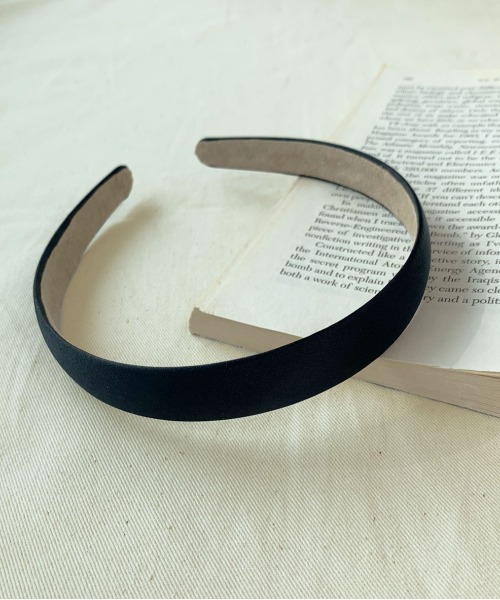 PairPair（ペアペア）の「サテンカチューシャ(AR)（カチューシャ・レディース・ブラック/ブラウン/アイボリー/モカ/ベージュ・FREE）」の8枚目の写真