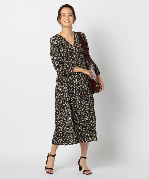 NOLLEY’S（ノーリーズ）の「小花プリントフレアワンピース（ワンピース・レディース・ブルー系その他4/ブルー系その他3/ブラウン系その他3・36/38）」の14枚目の写真