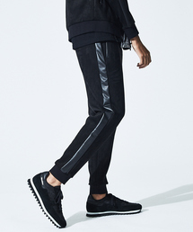 5351 POUR LES HOMMES（ゴーサンゴーイチプールオム）の「【20AW】ハイテンションレザートラックパンツ（その他パンツ）」