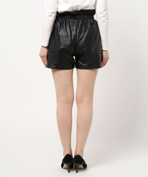 Narcissus(ナルシス)の「【Narcissus】レザーショートパンツ(その他パンツ・レディース・ブラック・FREE)」の3枚目の写真