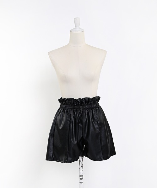 Narcissus(ナルシス)の「【Narcissus】レザーショートパンツ(その他パンツ・レディース・ブラック・FREE)」の4枚目の写真