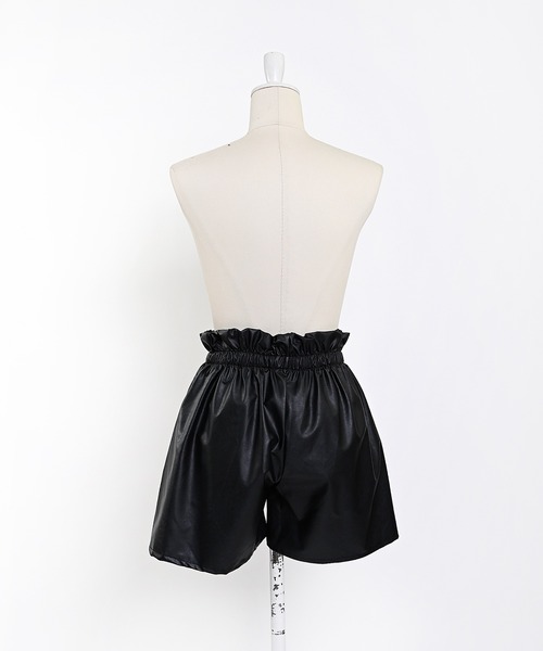 Narcissus(ナルシス)の「【Narcissus】レザーショートパンツ(その他パンツ・レディース・ブラック・FREE)」の8枚目の写真