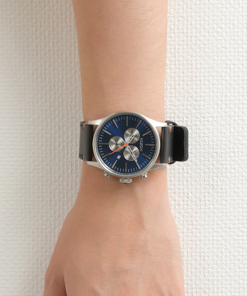 NIXON（ニクソン）の「THE SENTRY CHRONO　LEATHER（アナログ腕時計・メンズ・ブラウン/ブラウン系その他/グレー/ブルー/ブラック系その他/その他/その他2/ブラック・FREE）」の7枚目の写真