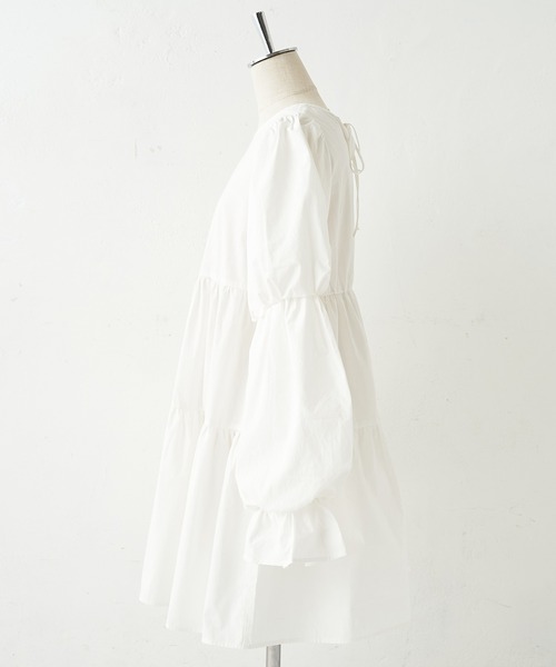 one after another NICE CLAUP（ワンアフターアナザーナイスクラップ）の「【Web限定】袖コンシャスチュニック（チュニック・レディース・ブラック/オフホワイト/サックスブルー/アイボリー・FREE）」の16枚目の写真