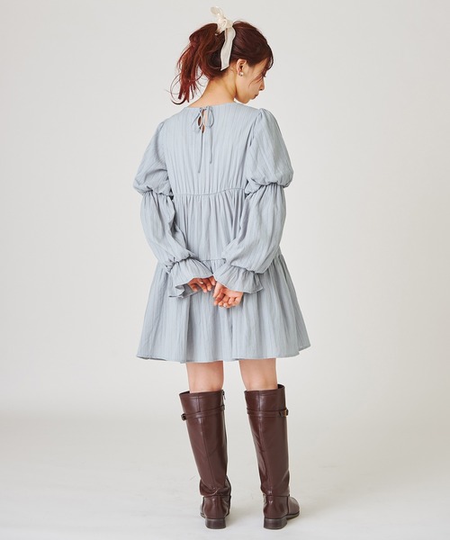 one after another NICE CLAUP（ワンアフターアナザーナイスクラップ）の「【Web限定】袖コンシャスチュニック（チュニック・レディース・ブラック/オフホワイト/サックスブルー/アイボリー・FREE）」の10枚目の写真
