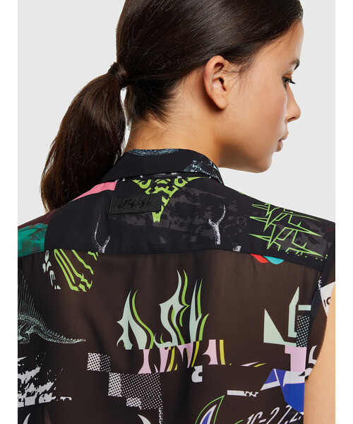 DIESEL(ディーゼル)の「レディース シャツ ノースリーブ オールオーバープリント(シャツ/ブラウス・レディース・ブラック・LARGE/MEDIUM/SMALL)」の5枚目の写真