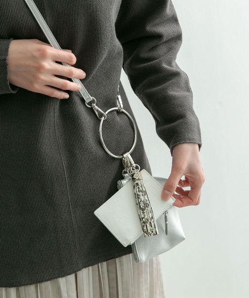 RODE SKO（ロデスコ）の「THYRZA マルチチャーム（ショルダーバッグ・レディース・シルバー/ゴールド・ONE）」の11枚目の写真
