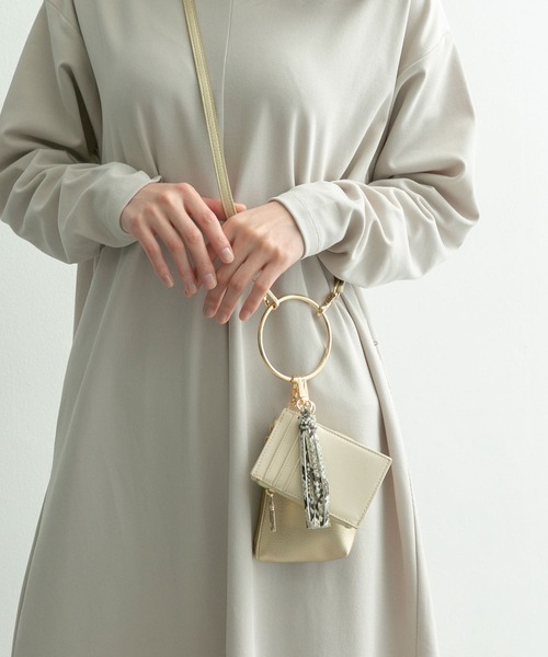 RODE SKO（ロデスコ）の「THYRZA マルチチャーム（ショルダーバッグ・レディース・シルバー/ゴールド・ONE）」の4枚目の写真