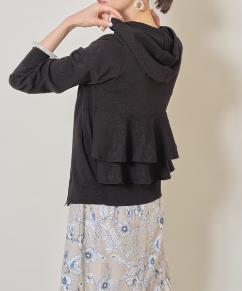 &. NOSTALGIA(アンドドットノスタルジア)の「バックフリルニットパーカー(Tシャツ/カットソー・レディース・ホワイト/ブラック・FREE)」の8枚目の写真