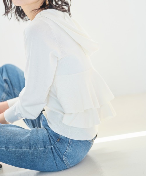&. NOSTALGIA(アンドドットノスタルジア)の「バックフリルニットパーカー(Tシャツ/カットソー・レディース・ホワイト/ブラック・FREE)」の3枚目の写真