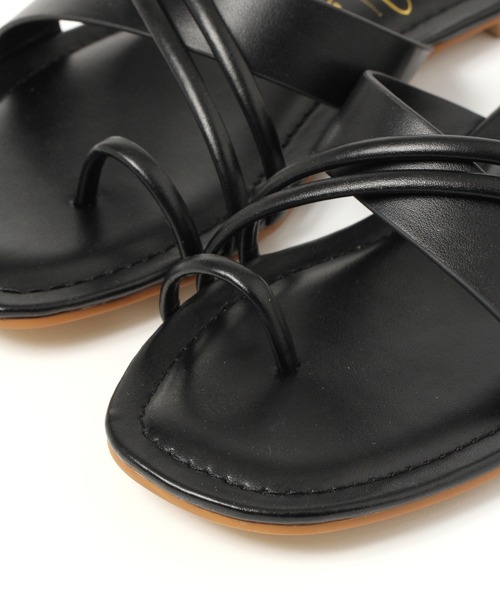 studio CLIP（スタディオクリップ）の「ナロークロスサンダル（サンダル・レディース・ピンク/イエロー/オフホワイト/ブラック/ブルー・MEDIUM/LARGE）」の6枚目の写真