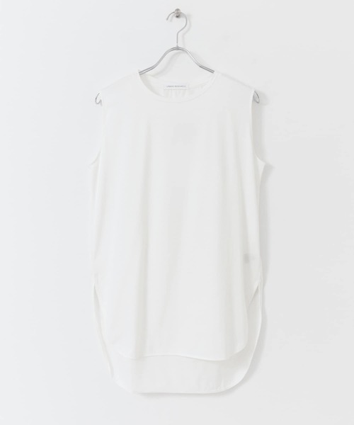 URBAN RESEARCH（アーバンリサーチ）の「ノースリーブラウンドヘムカットソー（Tシャツ/カットソー・レディース・オフホワイト/グレー系その他/イエロー系その他/ブラック・FREE）」の20枚目の写真