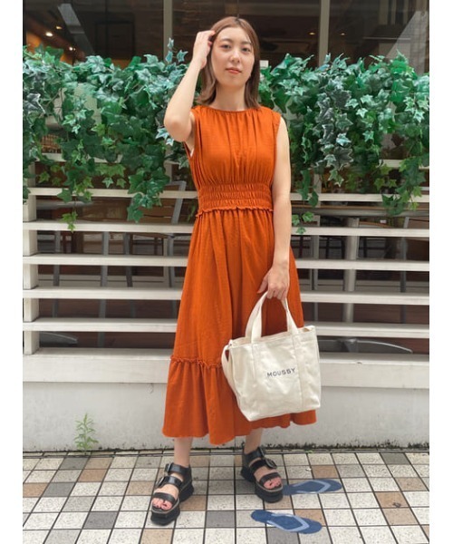 セール Shirring Waist ワンピース Shirring Cut Cut ドレス ワンピース Moussy マウジー のファッション
