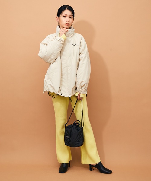 BAGSINPROGRESS(バッグズインプログレス)の「【BAGSINPROGRESS】NEW BUCKET SHOULDER - PADDED(ショルダーバッグ・レディース・ブラック・FREE)」の2枚目の写真