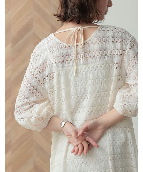 Re:EDIT(リエディ)の「3WAYボリュームスリーブレースワンピース×インナーキャミワンピース(ワンピース・レディース・ブラック/ブラウン/ホワイト/ベージュ・SHORT/TALL/LARGE/MEDIUM)」の15枚目の写真