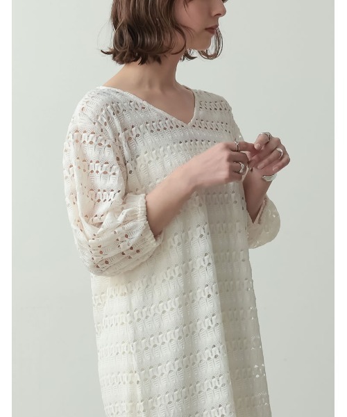 Re:EDIT(リエディ)の「3WAYボリュームスリーブレースワンピース×インナーキャミワンピース(ワンピース・レディース・ブラック/ブラウン/ホワイト/ベージュ・SHORT/TALL/LARGE/MEDIUM)」の17枚目の写真