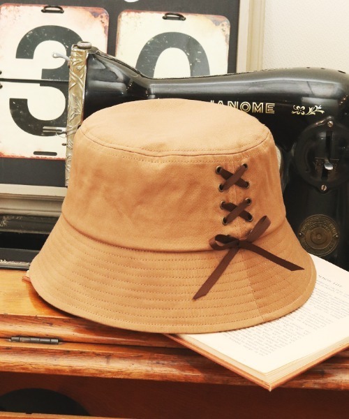axes femme（アクシーズファム）の「レースアップバケットハット（ハット・レディース・ブラック/ピンク/モカ/キナリ・MEDIUM）」の3枚目の写真