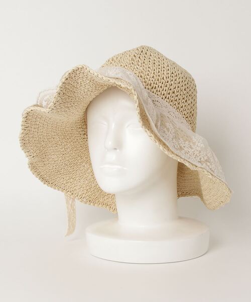 SFW（エスエフダブリュー）の「柔らかな麦わら風素材とレースリボンがガーリー　ストローハット（ハット・レディース・ベージュ/カーキ・FREE）」の2枚目の写真