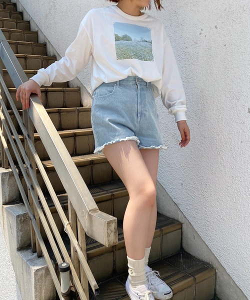 mimi toujours（ミミトゥジュール）の「Tシャツ ロング フォトプリント omom×mimi toujours（Tシャツ/カットソー・レディース・ホワイト系その他/ホワイト系その他2・M）」の7枚目の写真