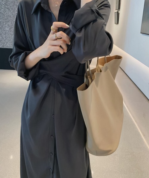 Bifrost（ビフレスト）の「ウエストクロスシャツワンピース（シャツワンピース・レディース・ボルドー/ベージュ/グレー/ライトブルー・F）」の5枚目の写真