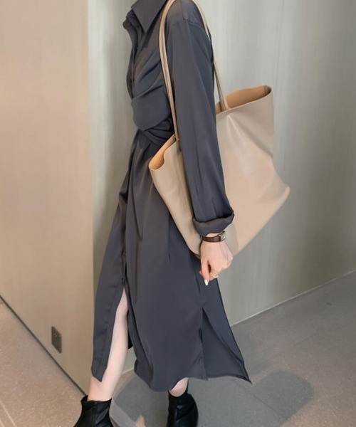 Bifrost（ビフレスト）の「ウエストクロスシャツワンピース（シャツワンピース・レディース・ボルドー/ベージュ/グレー/ライトブルー・F）」の6枚目の写真