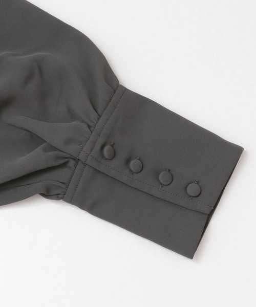 KBF+（ケービーエフプラス）の「KBF+　サイドドロストハイネックブラウス∴（シャツ/ブラウス・レディース・ブラウン系その他・ONE）」の13枚目の写真