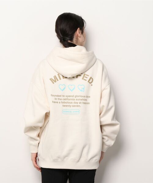 MILKFED.(ミルクフェド)の「CLICK HEART BIG HOODIE(パーカー・レディース・ブラック/ベージュ/オフホワイト/ライトパープル・ONE SIZE)」の6枚目の写真