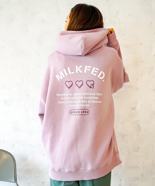 MILKFED.(ミルクフェド)の「CLICK HEART BIG HOODIE(パーカー・レディース・ブラック/ベージュ/オフホワイト/ライトパープル・ONE SIZE)」の4枚目の写真