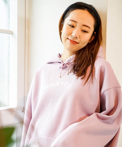 MILKFED.(ミルクフェド)の「CLICK HEART BIG HOODIE(パーカー・レディース・ブラック/ベージュ/オフホワイト/ライトパープル・ONE SIZE)」の10枚目の写真