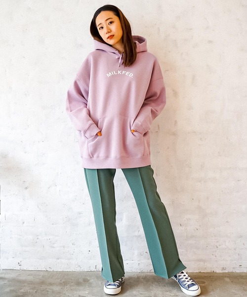 MILKFED.(ミルクフェド)の「CLICK HEART BIG HOODIE(パーカー・レディース・ブラック/ベージュ/オフホワイト/ライトパープル・ONE SIZE)」の11枚目の写真