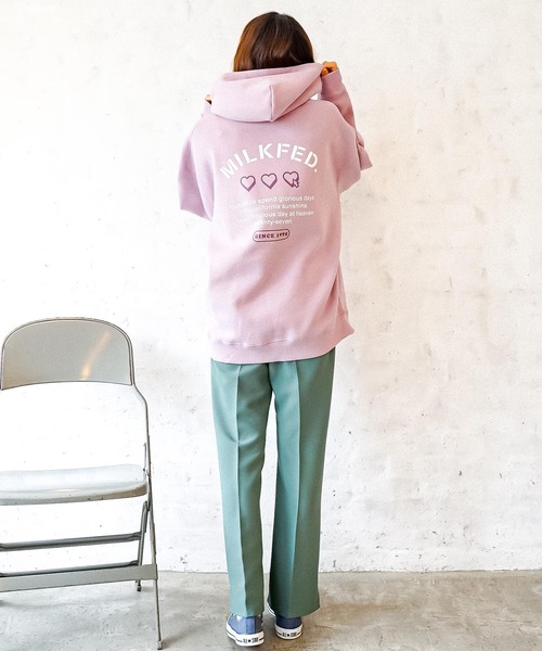 MILKFED.(ミルクフェド)の「CLICK HEART BIG HOODIE(パーカー・レディース・ブラック/ベージュ/オフホワイト/ライトパープル・ONE SIZE)」の12枚目の写真