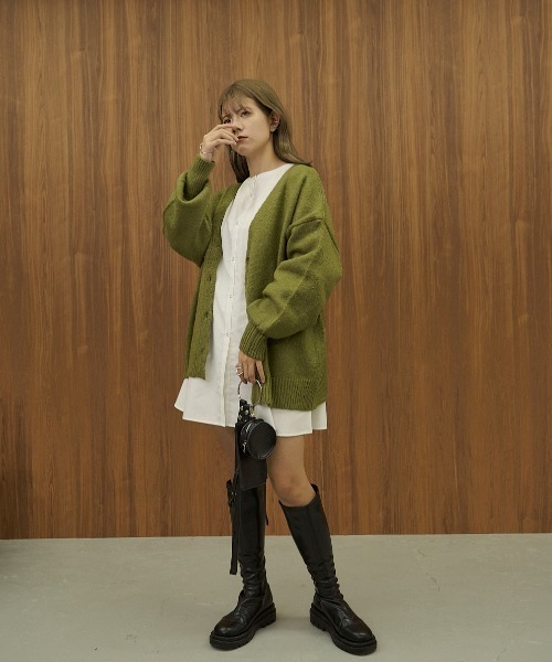 VANNIE U(ヴァニーユー)の「ルーズオーバーニットカーディガン(カーディガン/ボレロ・レディース・アイボリー/テラコッタ/グリーン/ブルー/ライトブルー/ピンク/イエロー・FREE)」の16枚目の写真