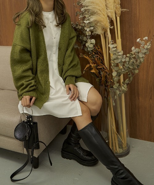 VANNIE U(ヴァニーユー)の「ルーズオーバーニットカーディガン(カーディガン/ボレロ・レディース・アイボリー/テラコッタ/グリーン/ブルー/ライトブルー/ピンク/イエロー・FREE)」の9枚目の写真