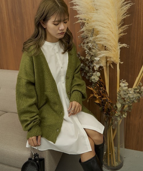 VANNIE U(ヴァニーユー)の「ルーズオーバーニットカーディガン(カーディガン/ボレロ・レディース・アイボリー/テラコッタ/グリーン/ブルー/ライトブルー/ピンク/イエロー・FREE)」の14枚目の写真