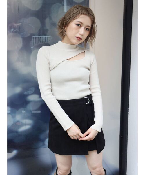 MURUA（ムルーア）の「変形ネックニット（ニット/セーター・レディース・アイボリー/ブラック/モカ/ベージュ/ブルー/ブラウン・FREE）」の12枚目の写真