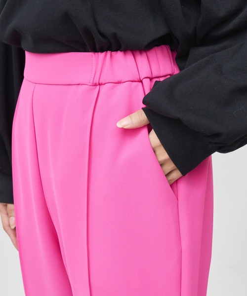 BONbazaar（ボンバザール）の「《定番・神パンツ》ピンタックテーパードパンツ（その他パンツ・レディース・ブラック/ピンク/ダークグリーン・FREE）」の5枚目の写真