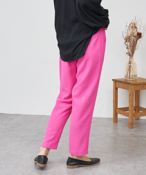 BONbazaar（ボンバザール）の「《定番・神パンツ》ピンタックテーパードパンツ（その他パンツ・レディース・ブラック/ピンク/ダークグリーン・FREE）」の13枚目の写真