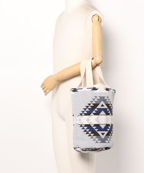 チャイハネ（チャイハネ）の「【チャイハネ】オルテガ柄巾着バケツバッグ（トートバッグ・レディース・ベージュ/ブラウン/グレー/ライトブルー・FREE）」の7枚目の写真