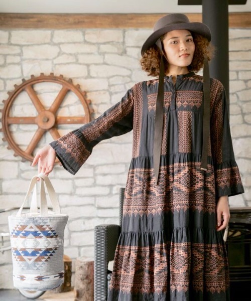 チャイハネ（チャイハネ）の「【チャイハネ】オルテガ柄巾着バケツバッグ（トートバッグ・レディース・ベージュ/ブラウン/グレー/ライトブルー・FREE）」の10枚目の写真