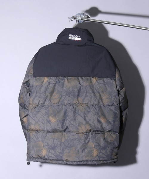 FIRST DOWN（ファーストダウン）の「First Down/ファーストダウン BUBBLE DOWN JKT ダウンジャケット ブランドロゴ リバーシブル（ダウンジャケット/コート・メンズ・ベージュ/パープル/オフホワイト/カモフラージュ/ブラウン系カモフラージュ・M/L/XL）」の9枚目の写真