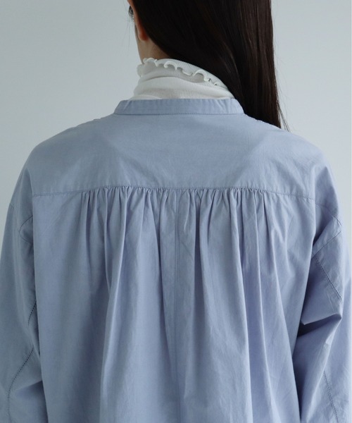 yuni（ユニ　）の「インドピンタック　チュニック丈シャツ（シャツ/ブラウス・レディース・サックスブルー/モスグリーン/ホワイト・FREE）」の16枚目の写真