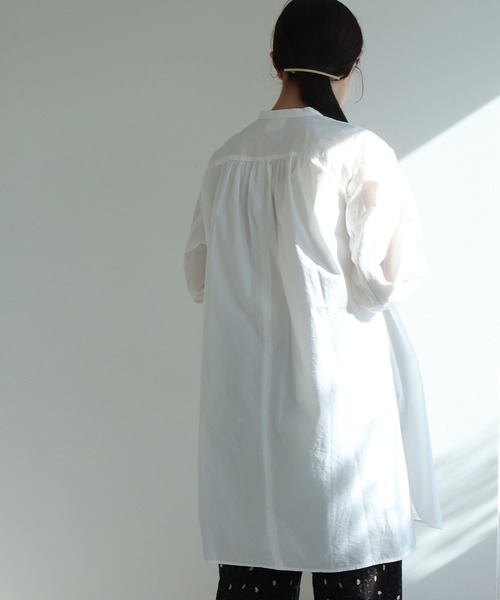 yuni（ユニ　）の「インドピンタック　チュニック丈シャツ（シャツ/ブラウス・レディース・サックスブルー/モスグリーン/ホワイト・FREE）」の22枚目の写真