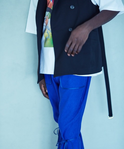 TAUPE(トープ)の「TAUPE/トープ/ベルテッドダブルベスト(テーラードジャケット・メンズ・ブラック/サックスブルー・2)」の6枚目の写真