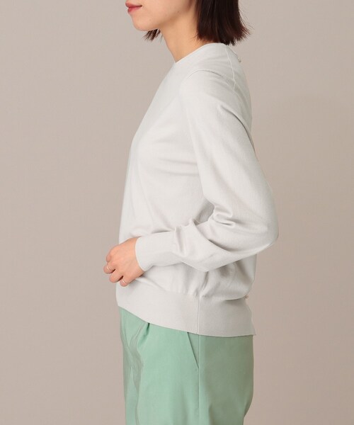 UNTITLED（アンタイトル）の「◆パールボタン付き レーヨンストレッチニット【洗える】（ニット/セーター・レディース・ブラック/ネイビー/グレー系・02/00）」の4枚目の写真