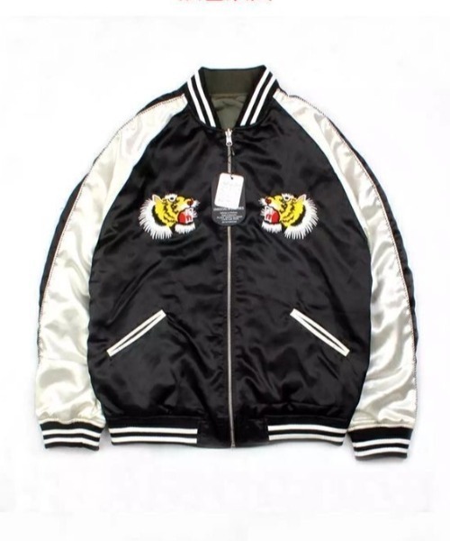 SILVER BULLET（シルバーバレット）の「『.KOM/ドットケーオーエム』リバーシブル タイガーデザイン スカジャン シンプルMA-1（スカジャン・メンズ・ブラック×カーキ/ネイビー系・M/L）」の3枚目の写真