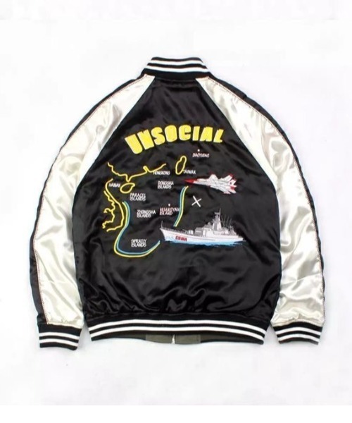 SILVER BULLET（シルバーバレット）の「『.KOM/ドットケーオーエム』リバーシブル タイガーデザイン スカジャン シンプルMA-1（スカジャン・メンズ・ブラック×カーキ/ネイビー系・M/L）」の4枚目の写真