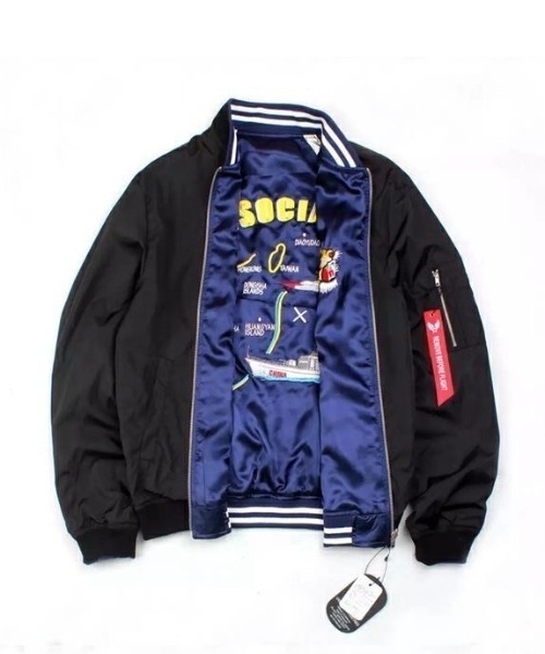 SILVER BULLET（シルバーバレット）の「『.KOM/ドットケーオーエム』リバーシブル タイガーデザイン スカジャン シンプルMA-1（スカジャン・メンズ・ブラック×カーキ/ネイビー系・M/L）」の14枚目の写真