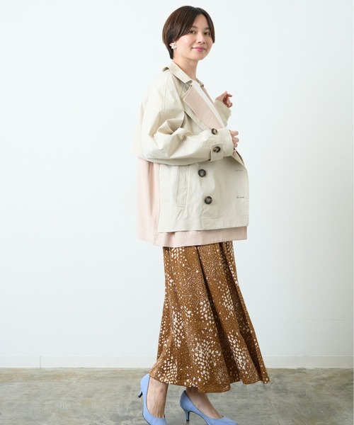 HERENCIA(ヘレンチア)の「レイヤードデザイン ツイル ショート トレンチ(トレンチコート・レディース・ブラック/ミント/ライトベージュ・MEDIUM)」の10枚目の写真