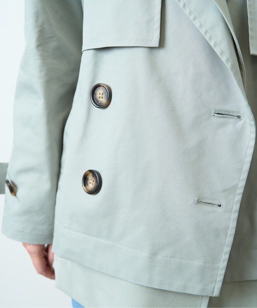 HERENCIA(ヘレンチア)の「レイヤードデザイン ツイル ショート トレンチ(トレンチコート・レディース・ブラック/ミント/ライトベージュ・MEDIUM)」の19枚目の写真