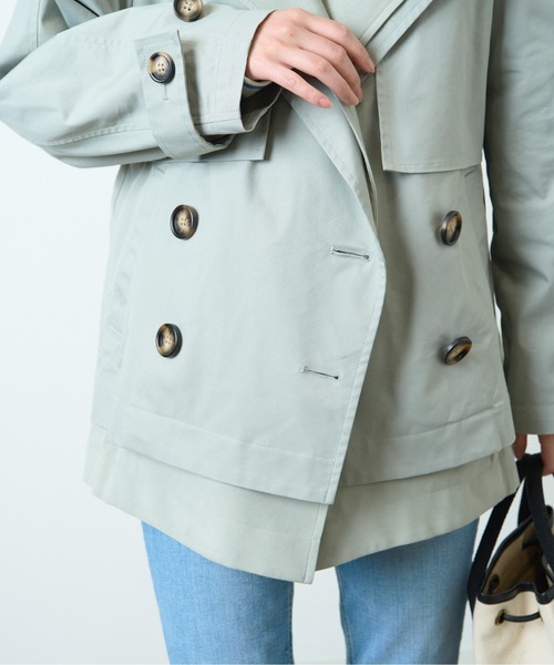 HERENCIA(ヘレンチア)の「レイヤードデザイン ツイル ショート トレンチ(トレンチコート・レディース・ブラック/ミント/ライトベージュ・MEDIUM)」の17枚目の写真